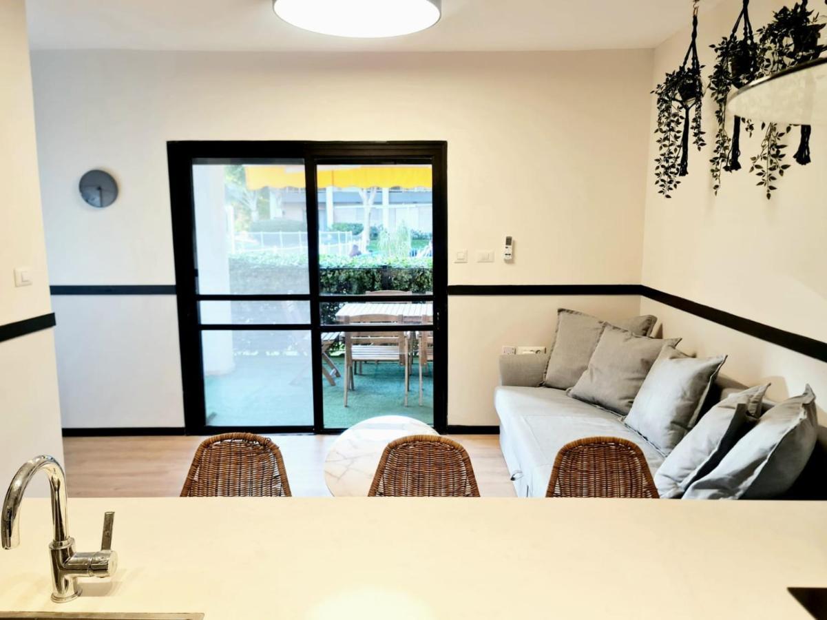Royal Park- Magical Garden Apartment Эйлат Экстерьер фото
